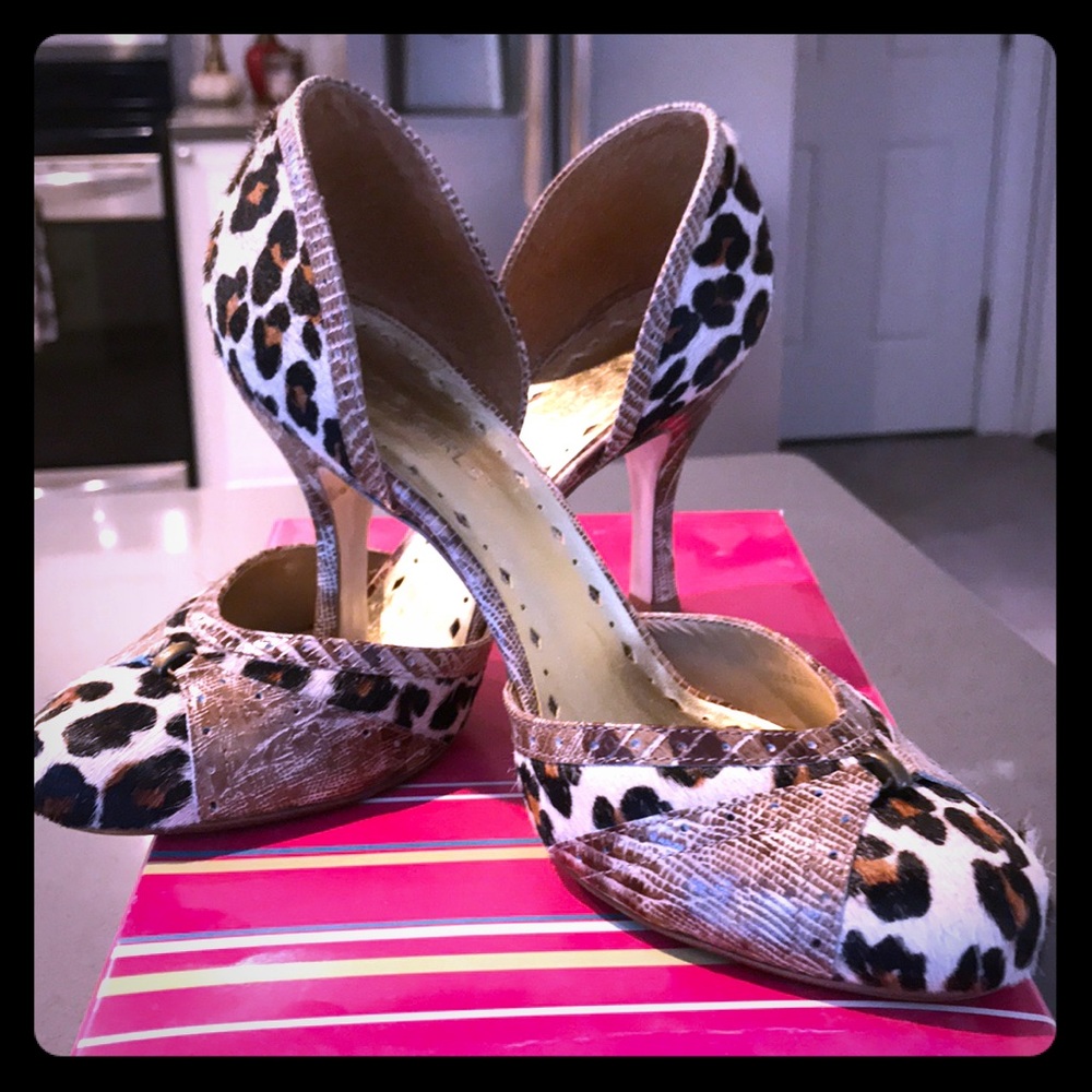 Leopard print pony hair BCBG heels